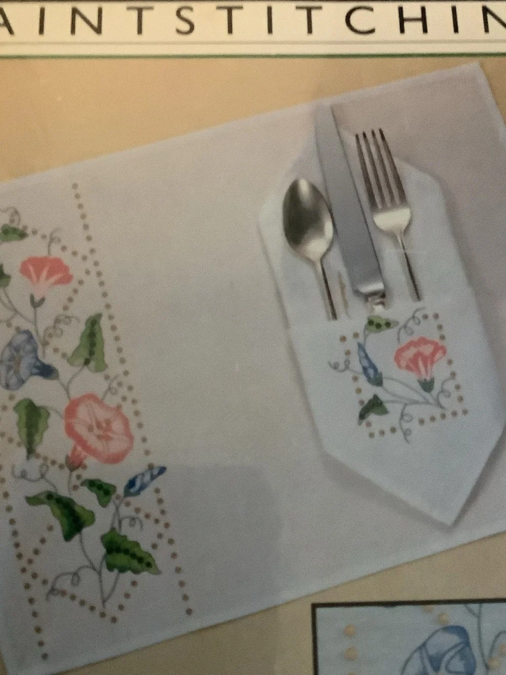 Bucilla Colorpoint Paint Stitching MORNING GLORIES 2 Placemats and 2 Napkins